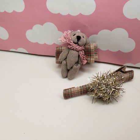 Broches de ositos café