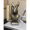 Busto conejo saco oro viejo