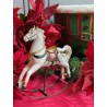 Caballo mecedor blanco