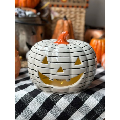 Calabaza momia con luz