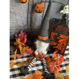Gnomo brujo con calabaza
