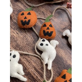 Guirnalda de calabazas y fantasmas