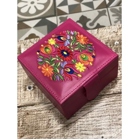 Joyero Mini Rosa con Bordado de Flores