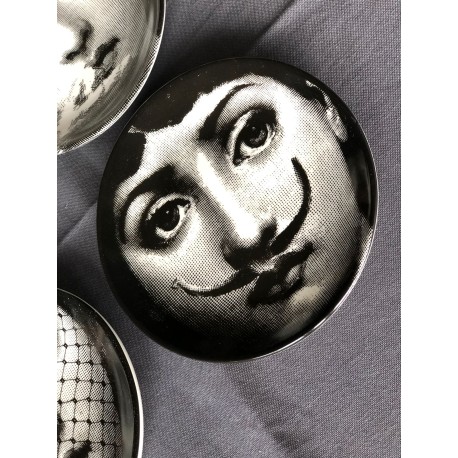 Plato pan «Faces» Bigotes