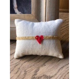 Pulsera corazón solitario rojo