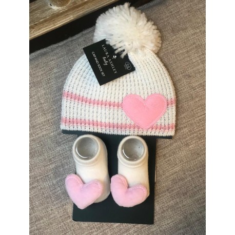 Set de gorro y calcetines Corazón para bebe